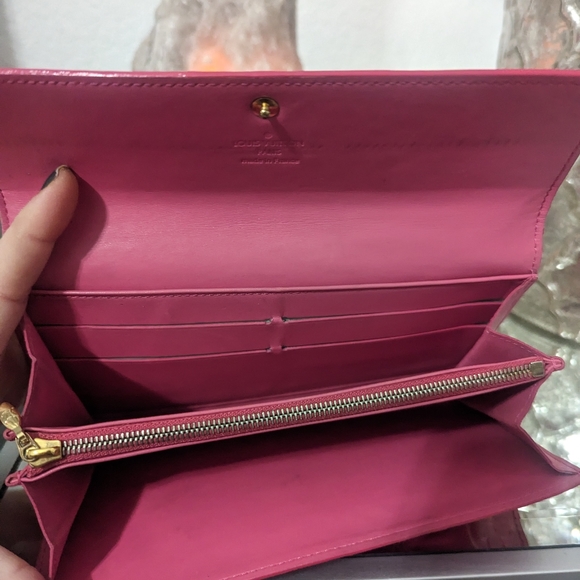 Authentic Louis Vuitton Pink wallet - Picture 5 of 6